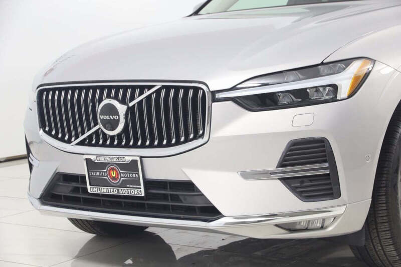 2023 Volvo XC60 B5 Plus Bright Theme