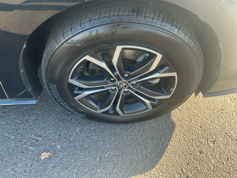 2025 Toyota Sienna Platinum 7-Passenger