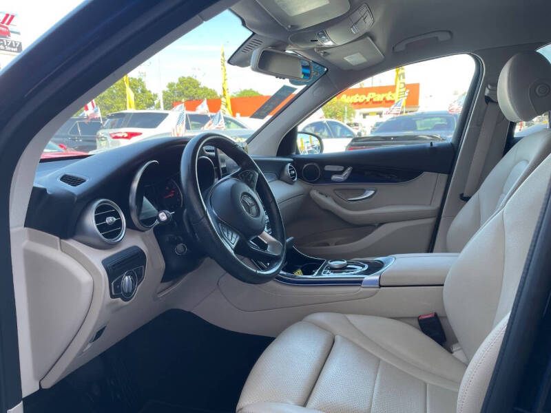 2019 Mercedes-Benz GLC GLC 300