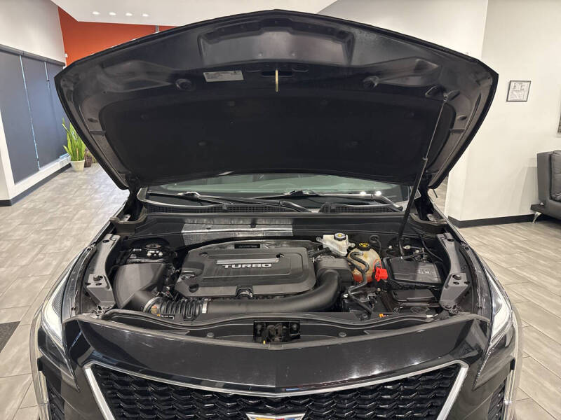 2019 Cadillac XT4 Sport