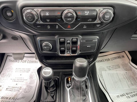 2023 Jeep Gladiator Overland