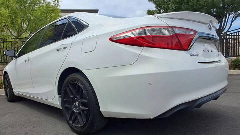 2017 Toyota Camry SE