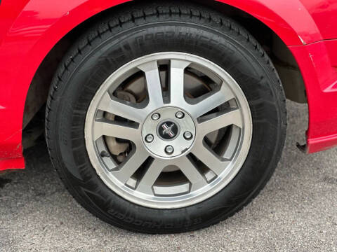 2006 Ford Mustang GT Deluxe