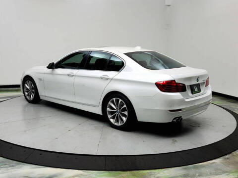 2016 BMW 5 Series 528i