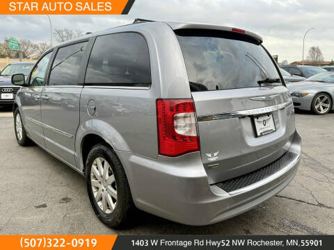 2013 Chrysler Town and Country Touring
