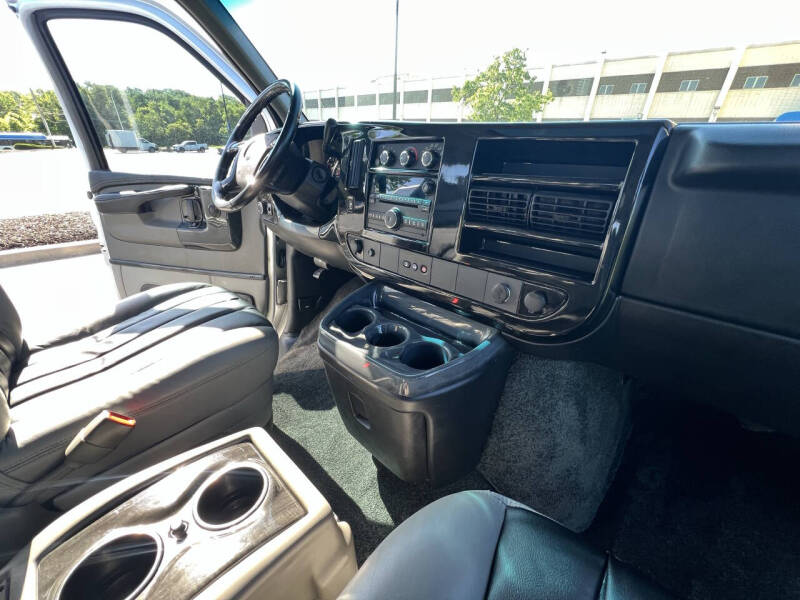 2014 GMC Savana