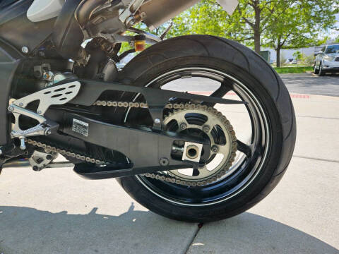2011 Yamaha YZF-R1