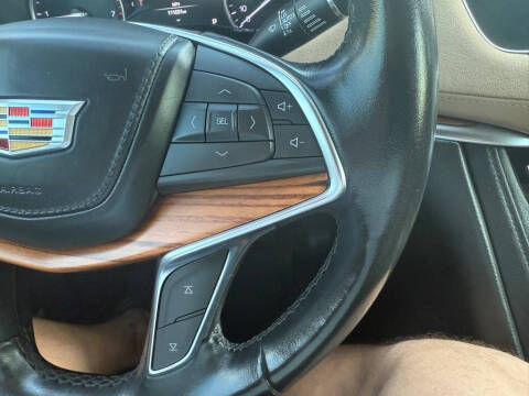 2018 Cadillac XT5 Platinum