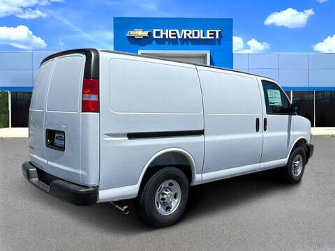 2025 Chevrolet Express 2500