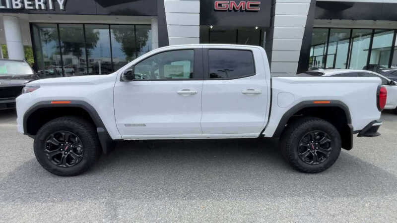 2025 GMC Canyon Elevation