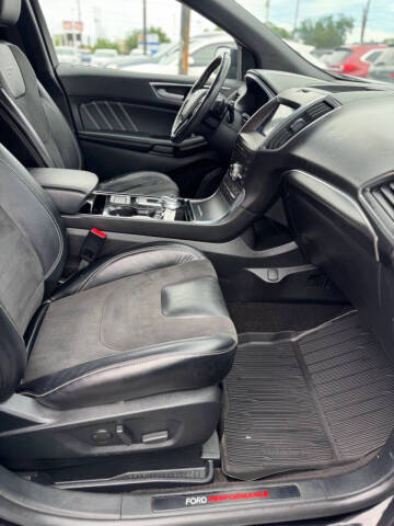 2020 Ford Edge ST