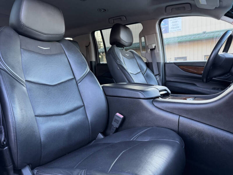 2017 Cadillac Escalade ESV Standard