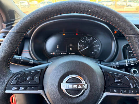2024 Nissan Kicks SR