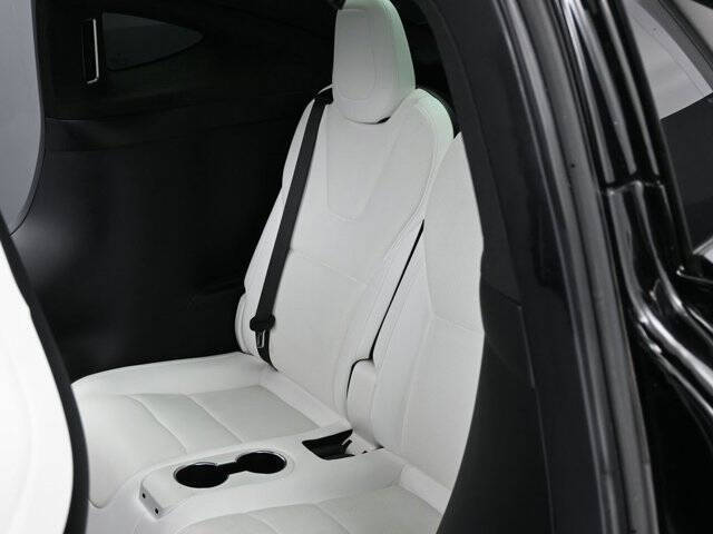 2022 Tesla Model X Plaid