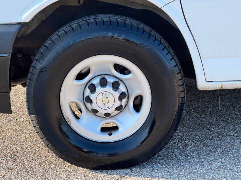 2022 Chevrolet Express 2500