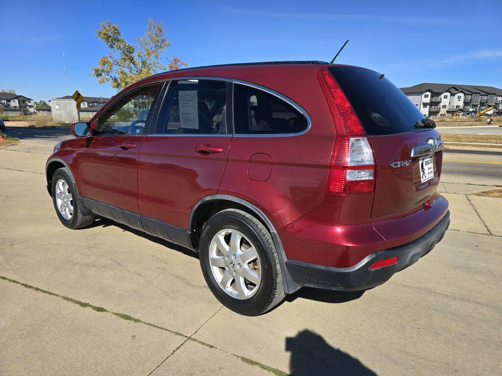 2007 Honda CR-V for sale at Bigfoot Auto in Hiawatha, IA