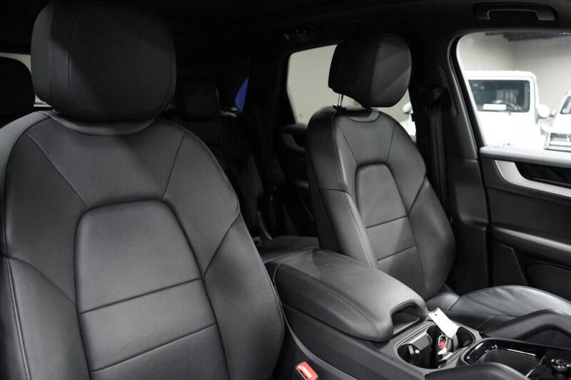 2024 Porsche Cayenne