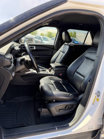 2020 Ford Explorer XLT