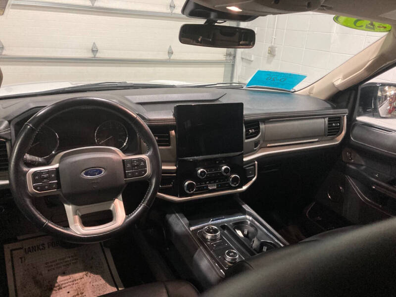 2023 Ford Expedition MAX XLT