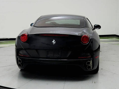 2010 Ferrari California