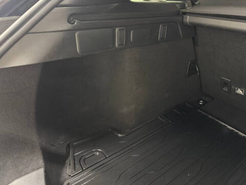 2019 Land Rover Range Rover Velar P250 R-Dynamic SE