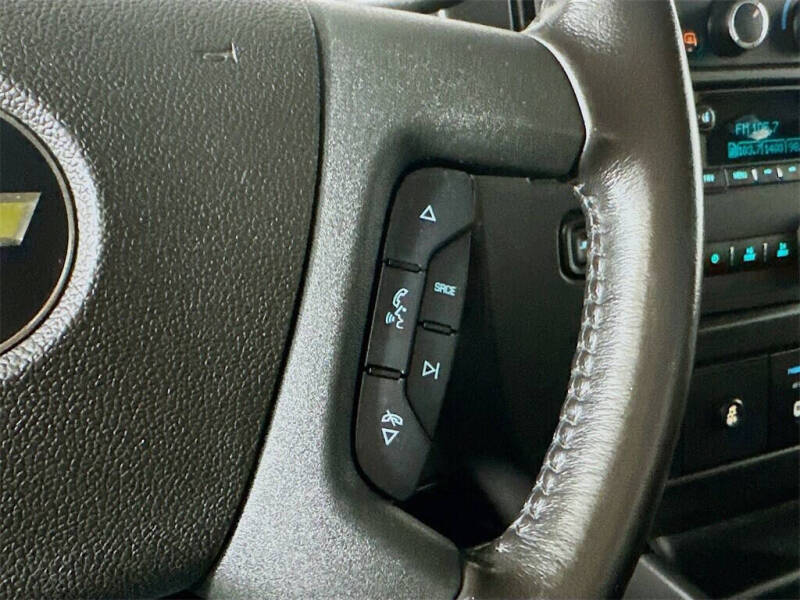 2022 Chevrolet Express 2500