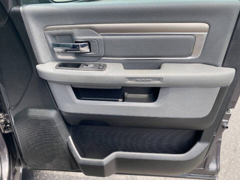 2018 RAM 1500 SLT