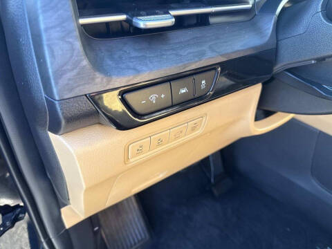 2023 Kia Carnival EX