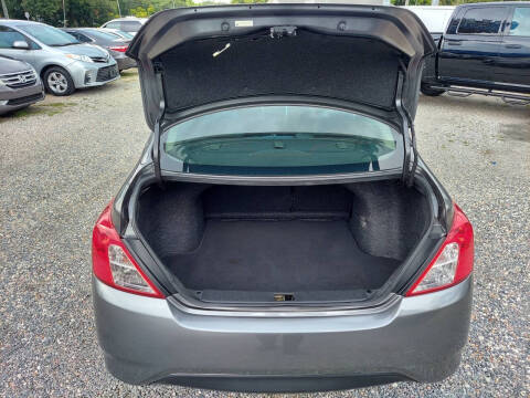 2019 Nissan Versa SV