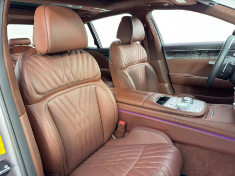 2024 Genesis G90 3.5T e-Supercharger