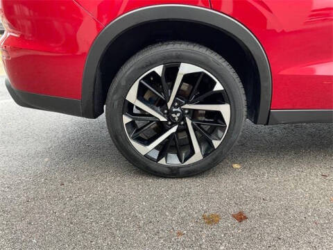 2022 Mitsubishi Outlander ES