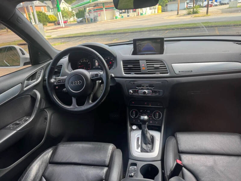 2017 Audi Q3 2.0T quattro Premium Plus