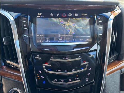 2017 Cadillac Escalade Luxury