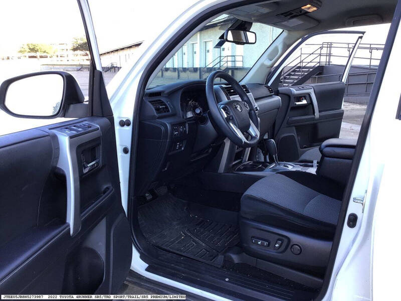 2022 Toyota 4Runner SR5