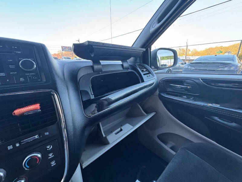 2014 Dodge Grand Caravan SE 30th Anniversary