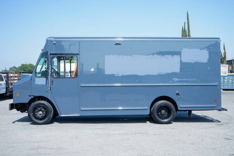 2020 Freightliner MT45 Chassis