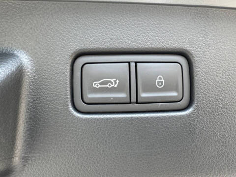 2025 Genesis GV60 Standard