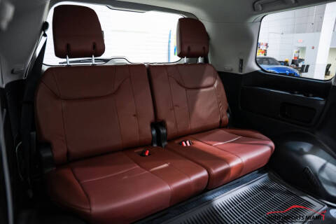 2021 Lexus LX 570 Three-Row