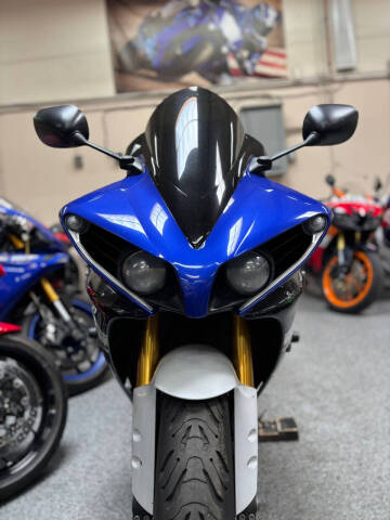 2013 Yamaha YZF-R1