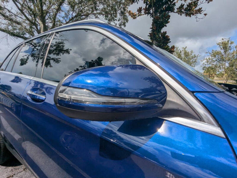 2021 Mercedes-Benz GLC GLC 300