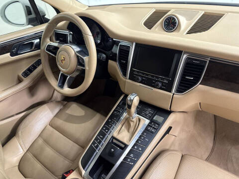 2015 Porsche Macan S