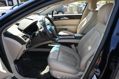 2017 Lincoln MKZ Select