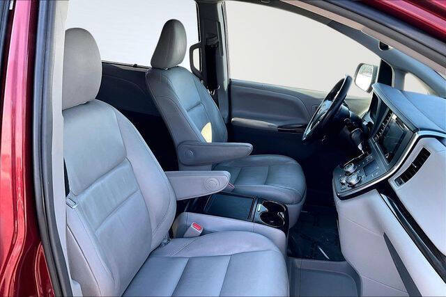2017 Toyota Sienna
