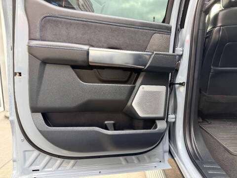 2025 Ford F-250 Super Duty Platinum