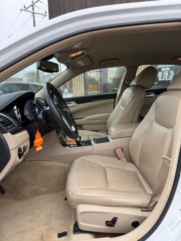 2012 Chrysler 300 Limited