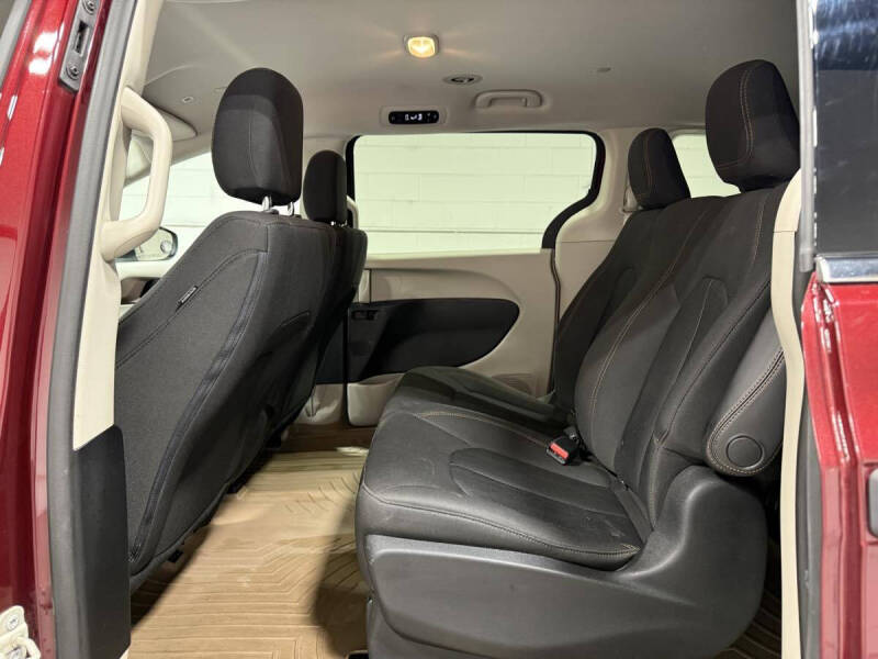 2018 Chrysler Pacifica L