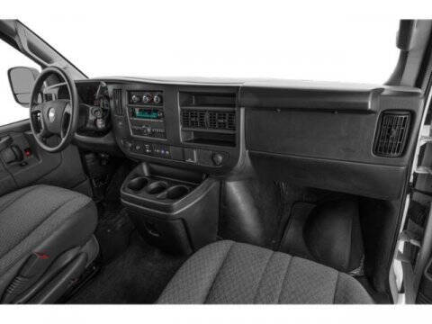 2025 Chevrolet Express LT 3500
