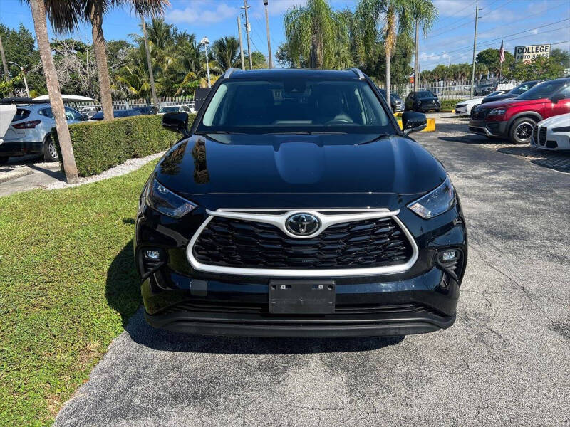 2024 Toyota Highlander XLE