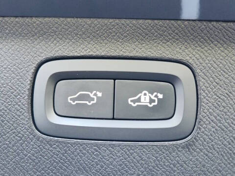 2024 Volvo XC90 B6 Plus Bright Theme 6P