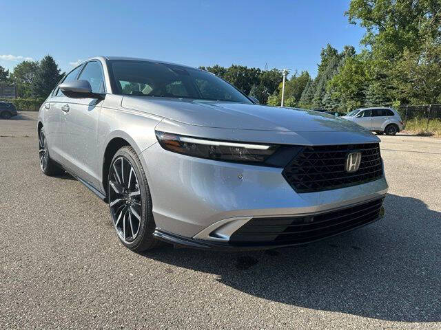 2025 Honda Accord Hybrid Touring